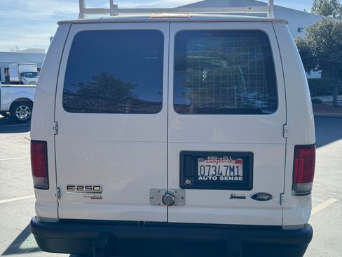 Used 2012 Ford E-250 and Econoline 250 w/ PWR Group image 4