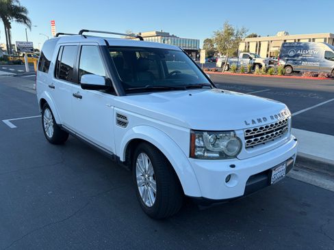 Used 2011 Land Rover LR4 HSE image 11