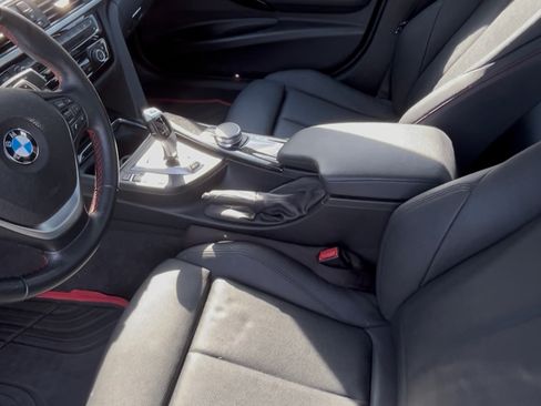 Used 2017 BMW 330e RWD image 9