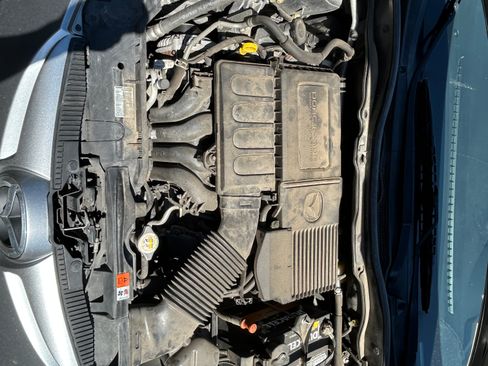 Used 2014 MAZDA MAZDA2 Sport FWD image 12