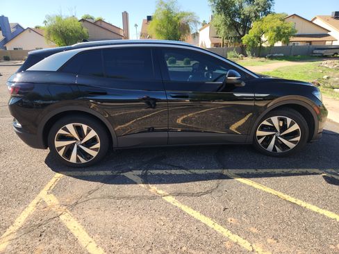 Used 2021 Volkswagen ID.4 Pro S w/ Gradient Package image 6