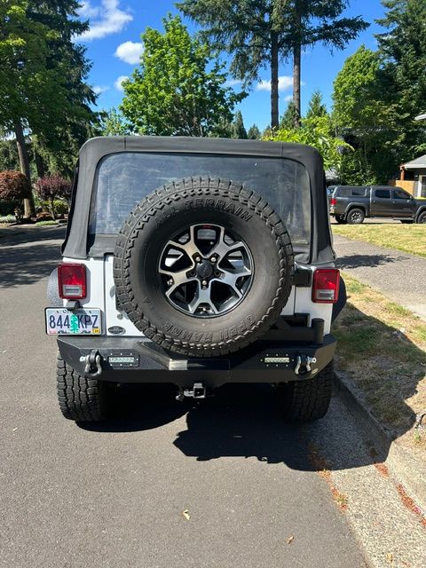 Used 2013 Jeep Wrangler Unlimited Sport w/ Connectivity Group AWD/4WD image 19