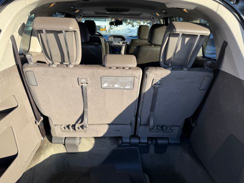 Used 2015 Honda Odyssey Touring image 11