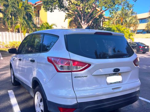 Used 2015 Ford Escape S image 12