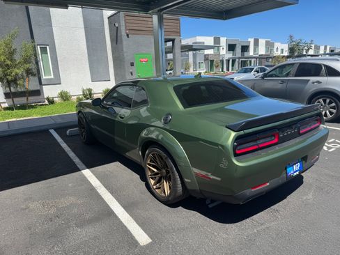 Used 2022 Dodge Challenger R/T Scat Pack RWD image 5
