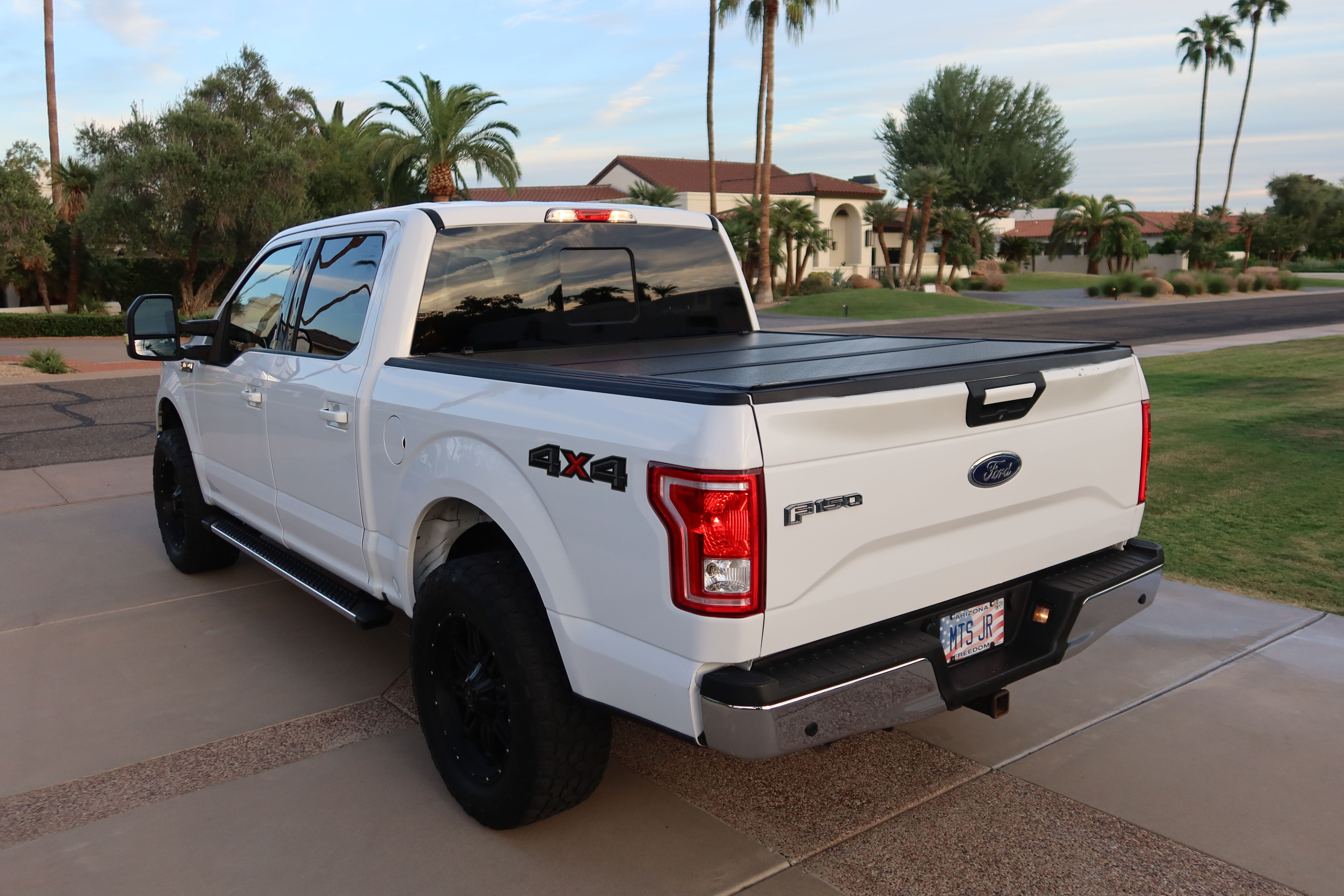 Used 2017 Ford F150 XLT w/ Equipment Group 302A Luxury AWD/4WD image 6