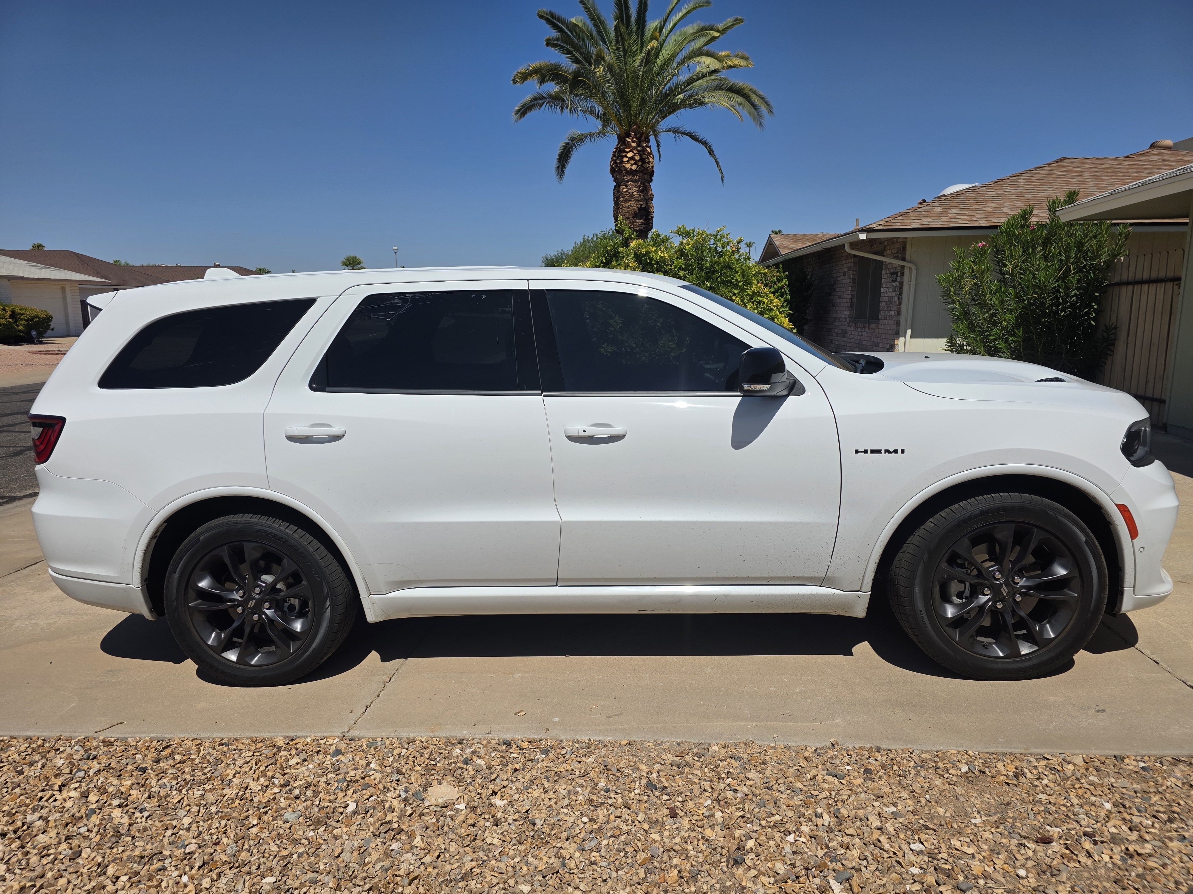 Used 2021 Dodge Durango R/T w/ Blacktop Package RWD image 4