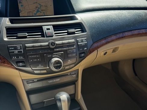 Used 2011 Honda Accord EX-L image 23