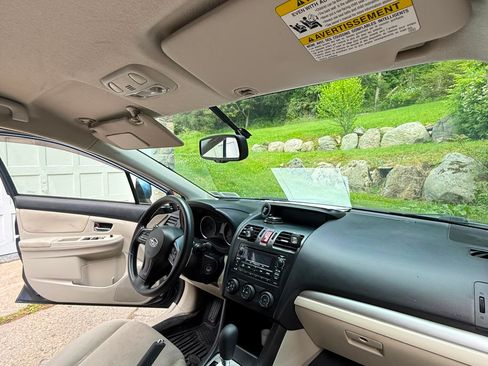 Used 2013 Subaru Crosstrek 2.0i Premium AWD/4WD image 11