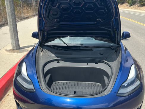 Used 2022 Tesla Model 3 Long Range AWD/4WD image 10
