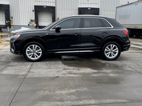 Used 2021 Audi Q3 2.0T Premium w/ Convenience Package image 2