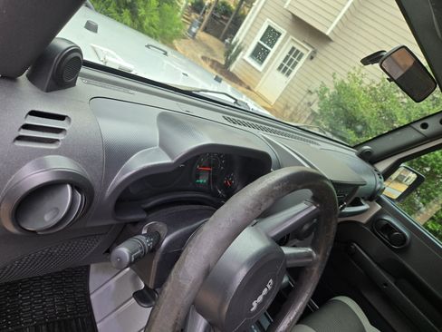 Used 2007 Jeep Wrangler X image 19