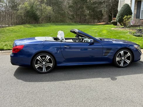 Used 2017 Mercedes-Benz SL 450 image 2