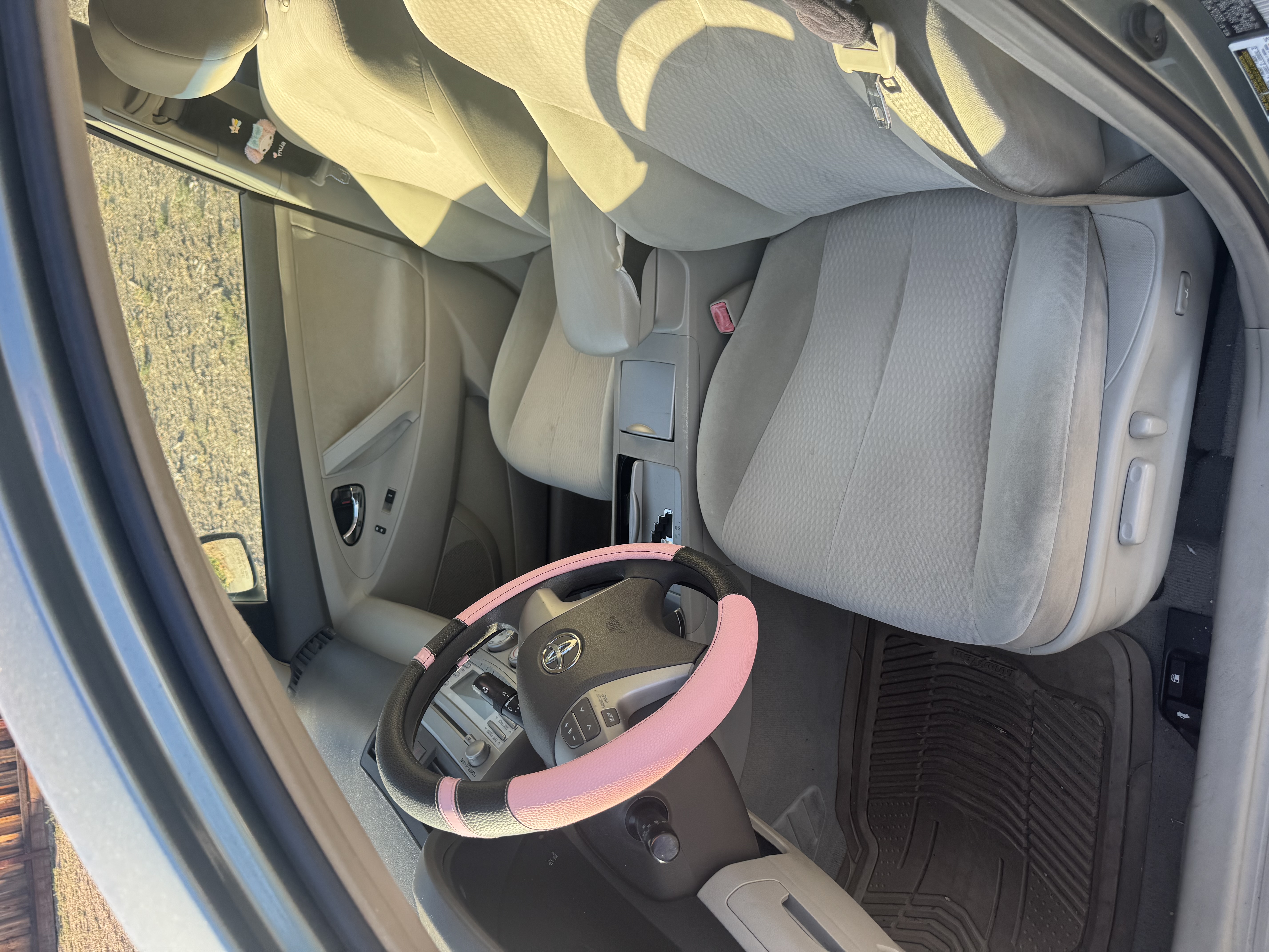 Used 2011 Toyota Camry LE FWD image 7