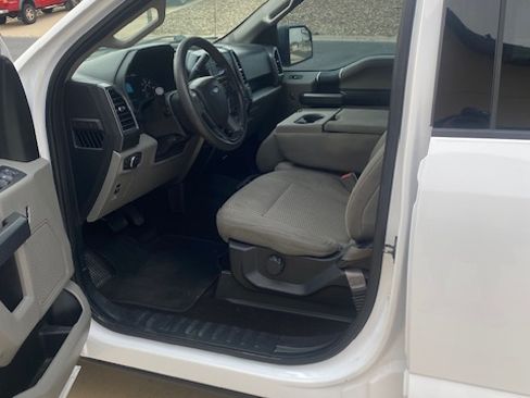 Used 2018 Ford F150 XLT image 10