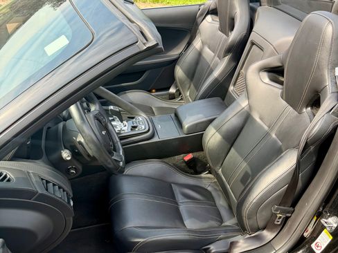 Used 2017 Jaguar F-TYPE Convertible RWD image 5