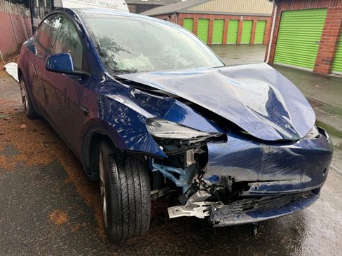 Used 2020 Tesla Model Y Performance image 1