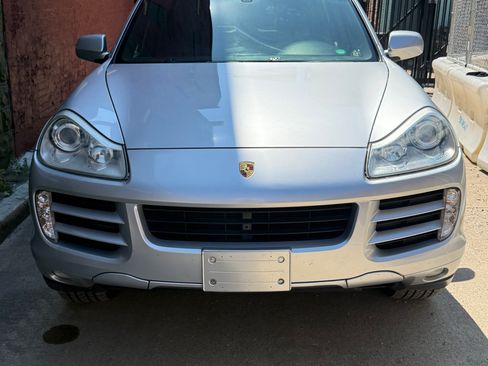 Used 2008 Porsche Cayenne AWD/4WD image 4