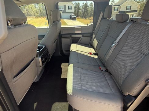 Used 2018 Ford F250 XLT w/ XLT Premium Package image 10