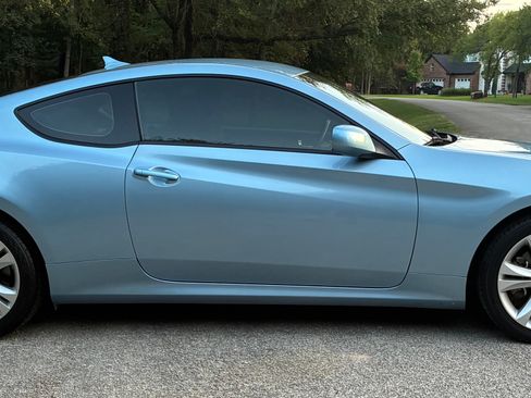 Used 2010 Hyundai Genesis 2.0T RWD image 13