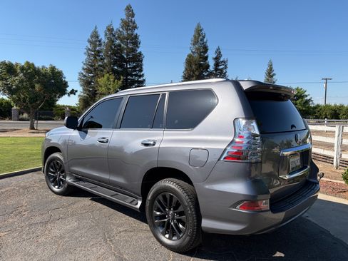 Used 2023 Lexus GX 460 Premium w/ Premium Plus Package AWD/4WD image 4