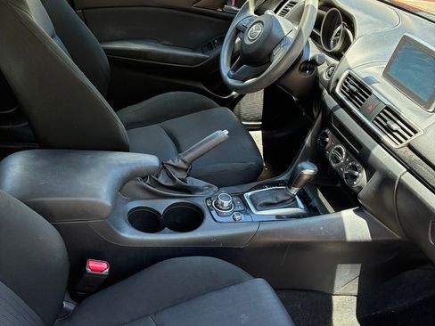 Used 2015 MAZDA MAZDA3 i Sport FWD image 10