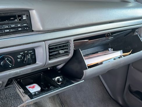 Used 1995 Ford F150 XL image 11