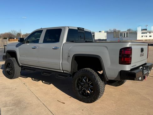 Used 2015 GMC Sierra 1500 SLT w/ SLT Crew Cab Value Package AWD/4WD image 10