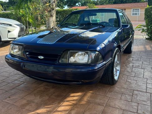 Used 1993 Ford Mustang LX image 3