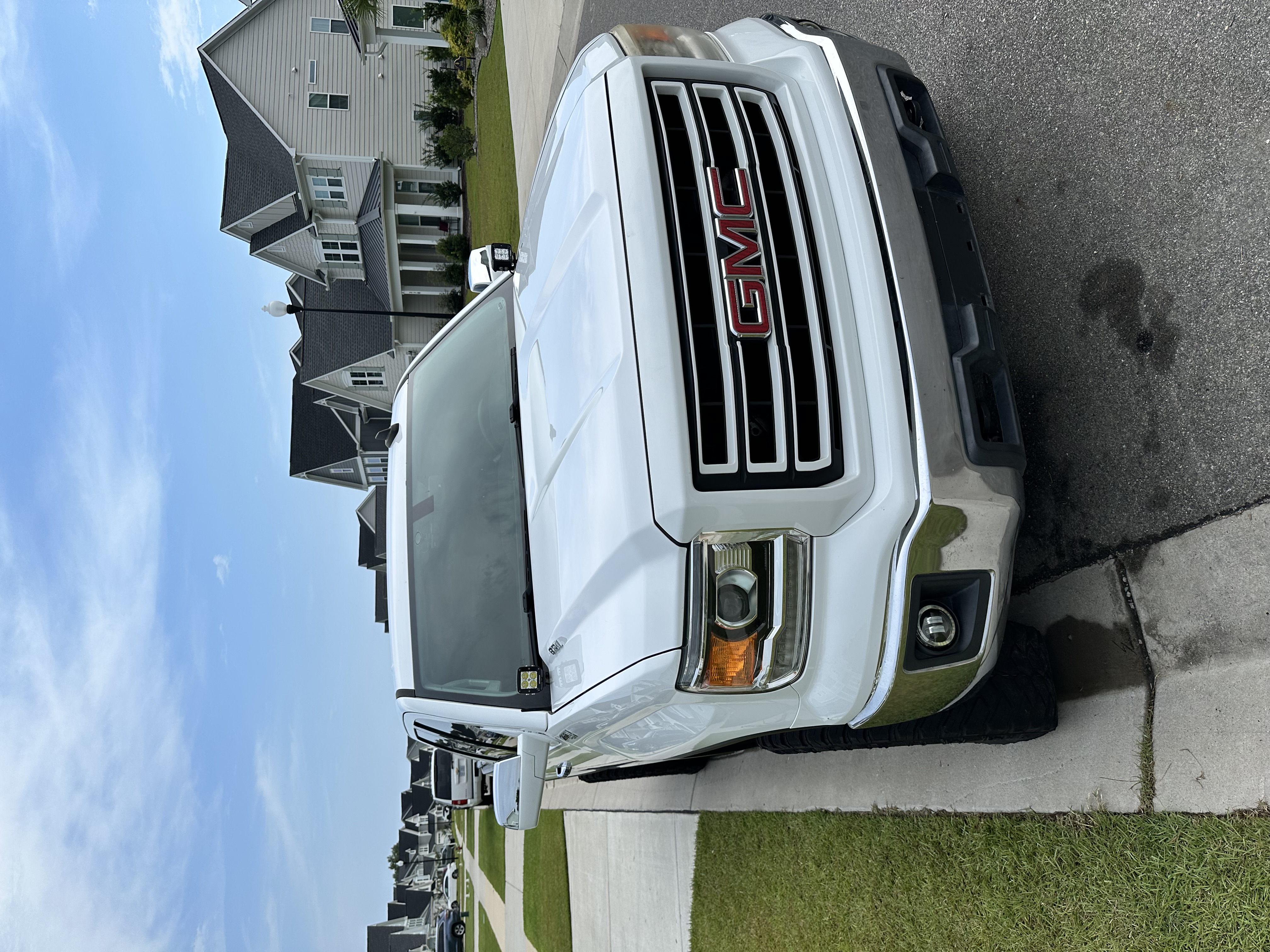 Used 2015 GMC Sierra 1500 SLT w/ SLT Preferred Package AWD/4WD image 2