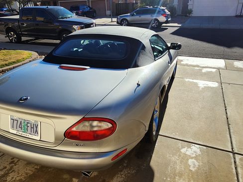 Used 1998 Jaguar XK8 Convertible image 16