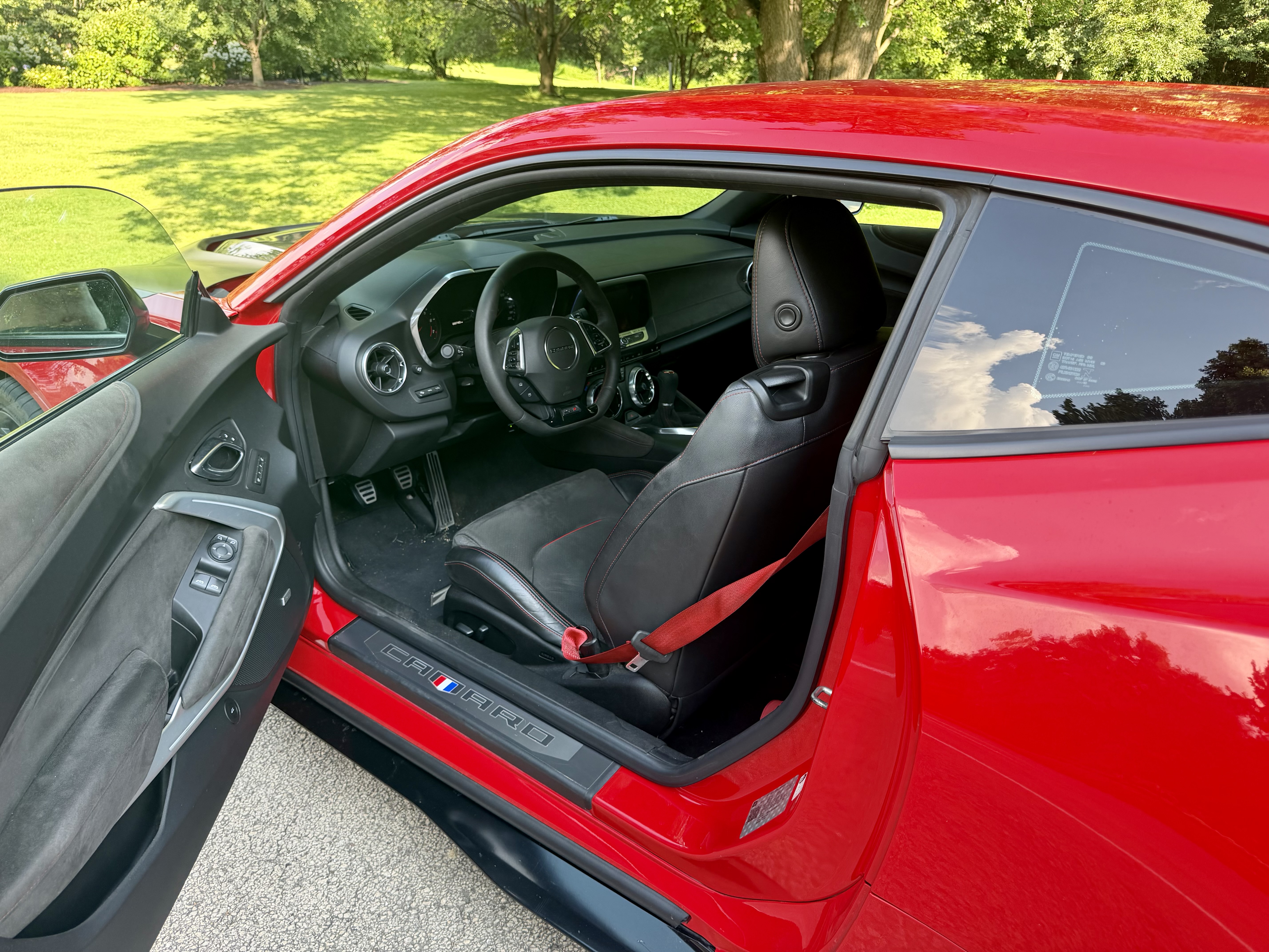 Used 2018 Chevrolet Camaro ZL1 RWD image 6