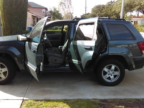 Used 2007 Jeep Grand Cherokee Laredo w/ Cargo Convenience Group image 10