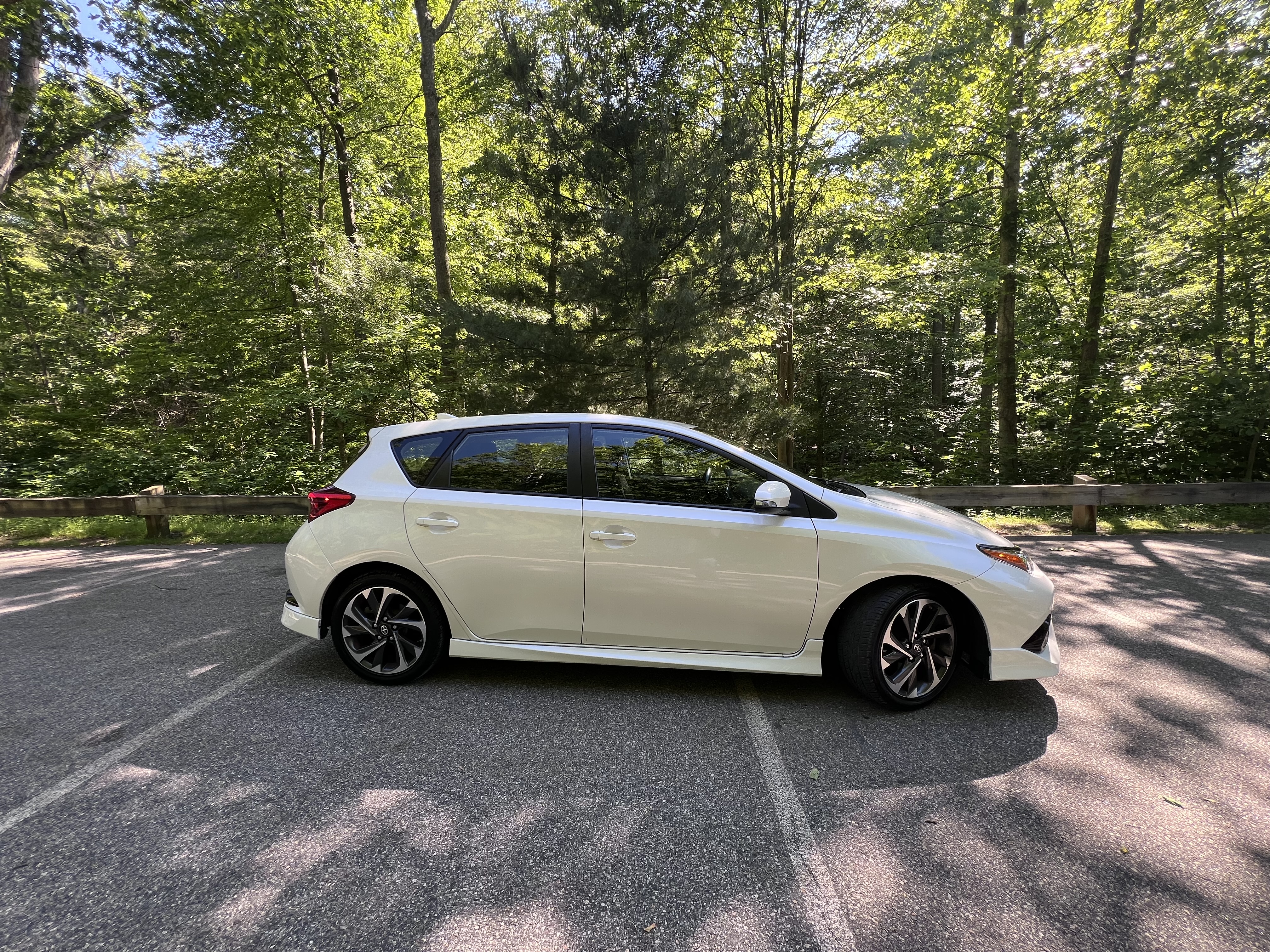 Used 2016 Scion iM FWD image 2