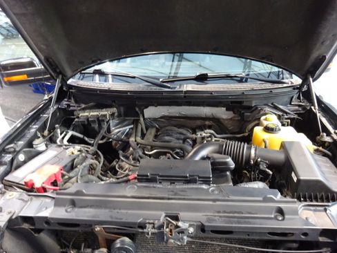 Used 2014 Ford F150 FX4 w/ Equipment Group 402A Luxury image 12