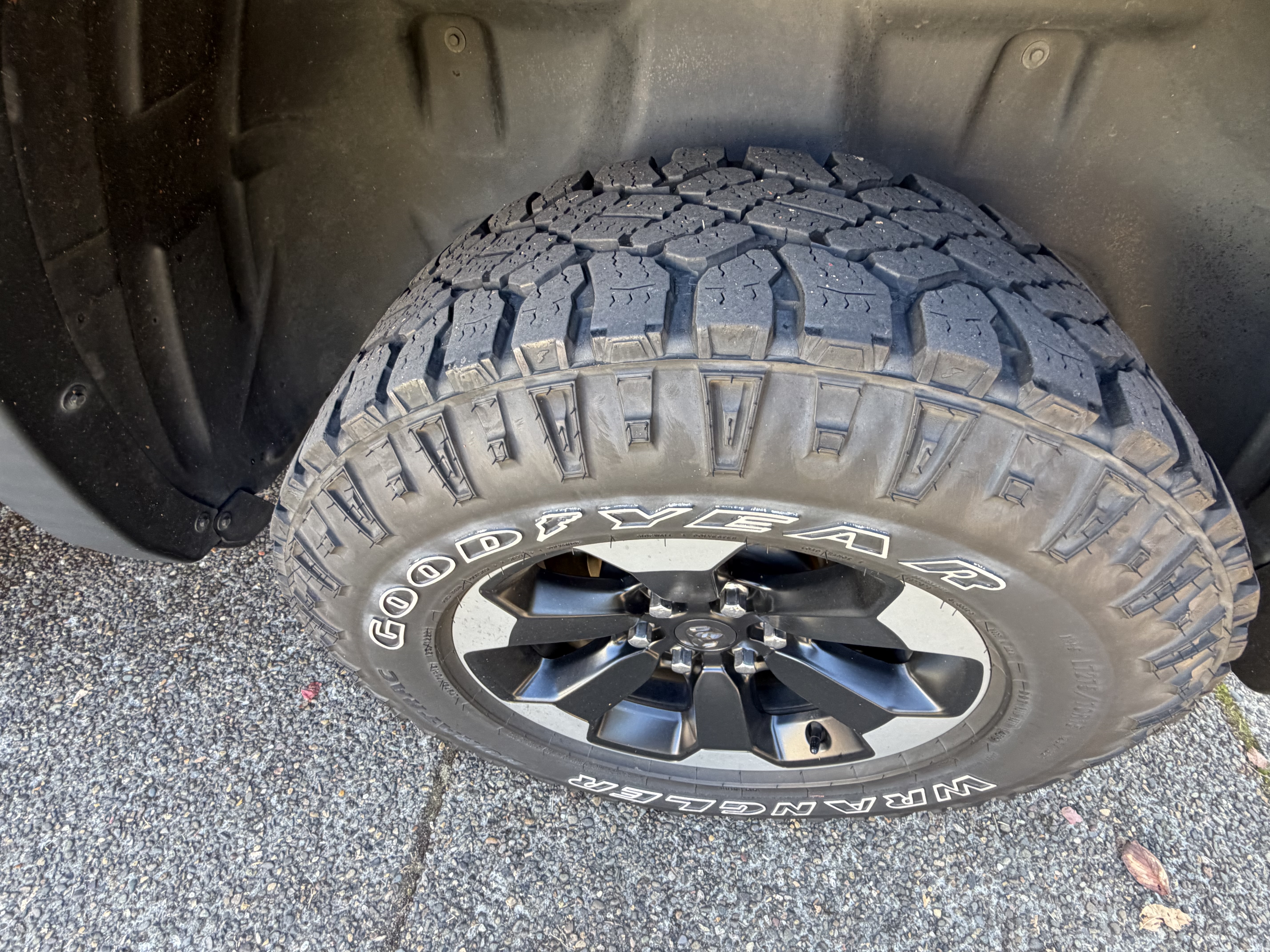 Used 2020 RAM 1500 Rebel w/ Rebel Level 2 Equipment Group AWD/4WD image 8