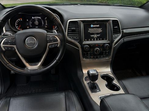 Used 2015 Jeep Grand Cherokee Overland AWD/4WD image 10
