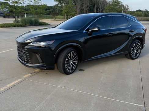 Used 2023 Lexus RX 350 w/ Accessory Package (Z1) AWD/4WD image 5