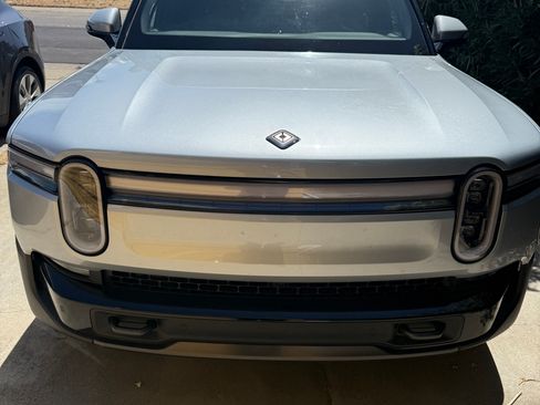 Used 2026 Rivian R1T Adventure AWD/4WD image 1