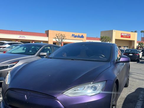 Used 2014 Tesla Model S P85D image 2