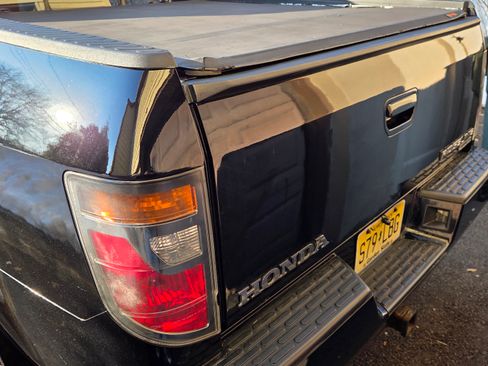 Used 2007 Honda Ridgeline RTX image 5