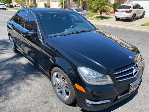 Used 2014 Mercedes-Benz C 250 Sedan image 6