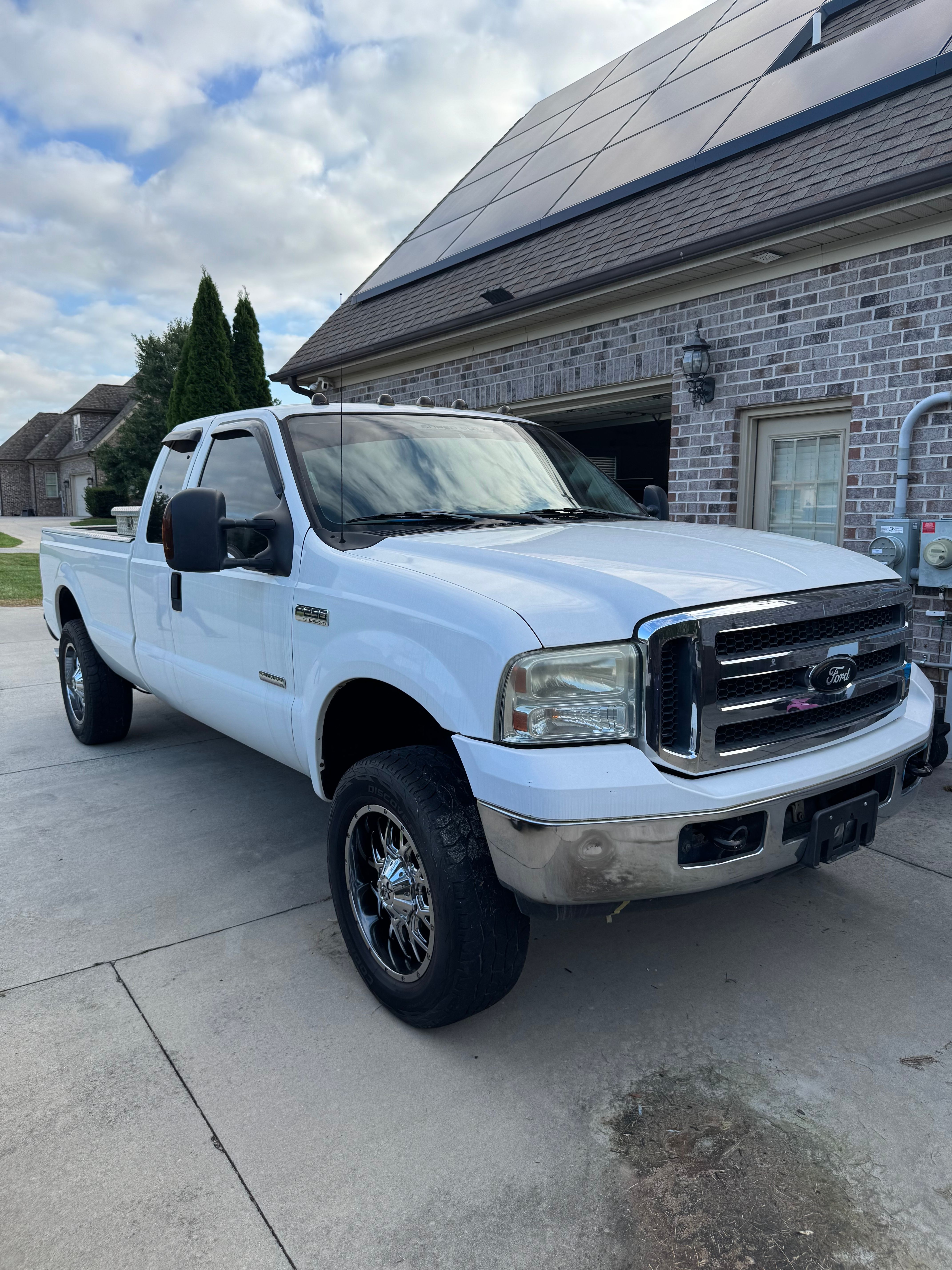Used 2006 Ford F250 XL AWD/4WD image 1