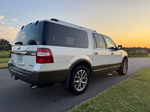 Used 2015 Ford Expedition EL King Ranch AWD/4WD image 9