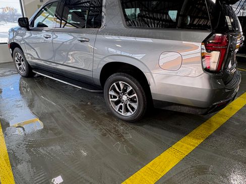 Used 2021 Chevrolet Suburban LS image 5