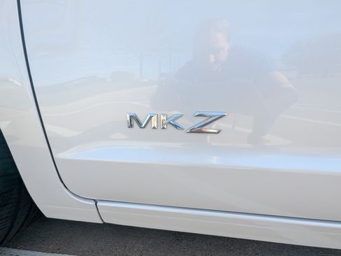 Used 2009 Lincoln MKZ Sedan 4D image 14