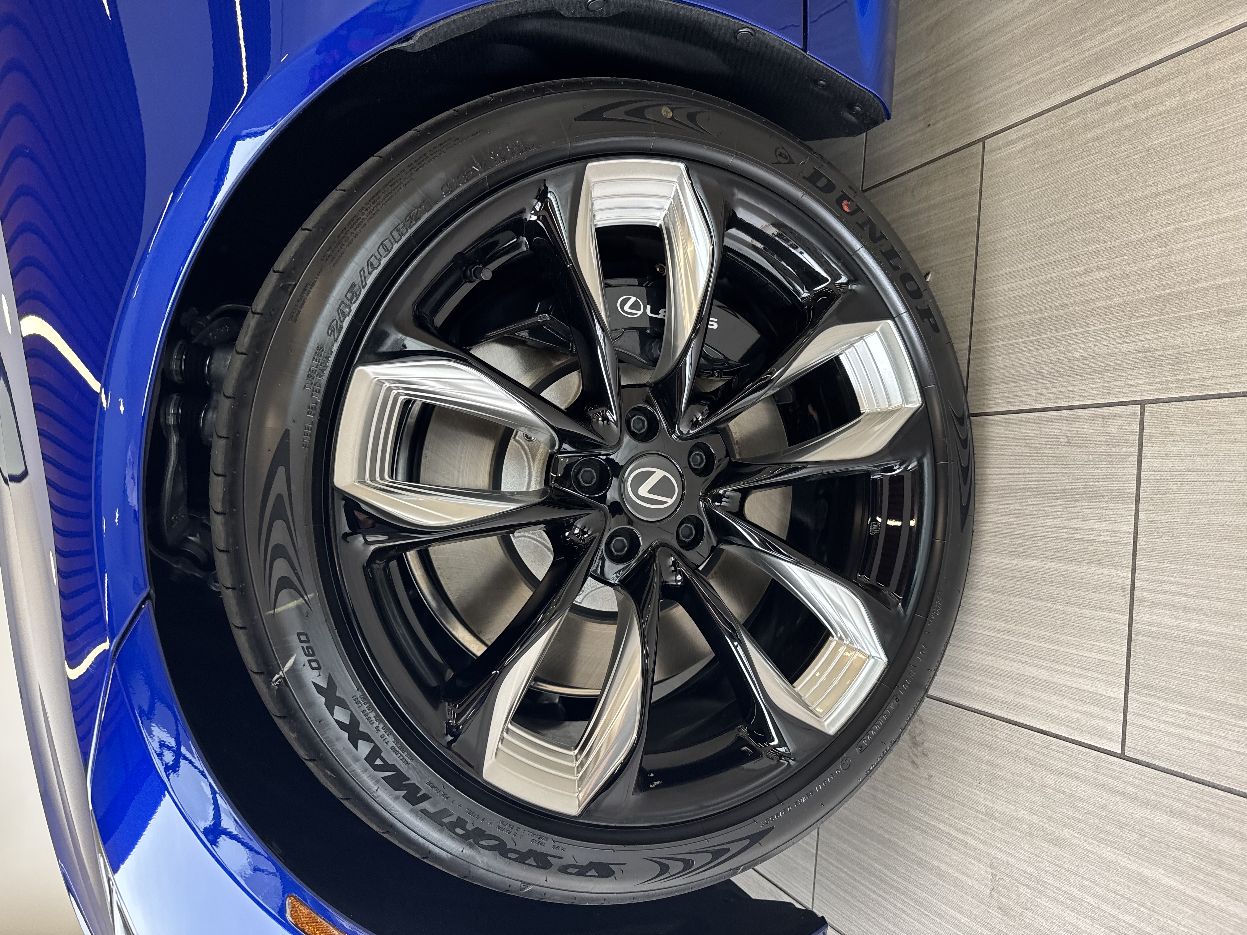 Used 2026 Lexus LC 500 Convertible w/ Bespoke Build Package RWD image 9