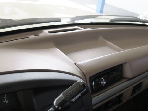 Used 1995 Ford F150 2WD SuperCab image 9