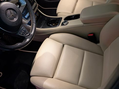 Used 2019 Mercedes-Benz GLA 250 4MATIC image 13