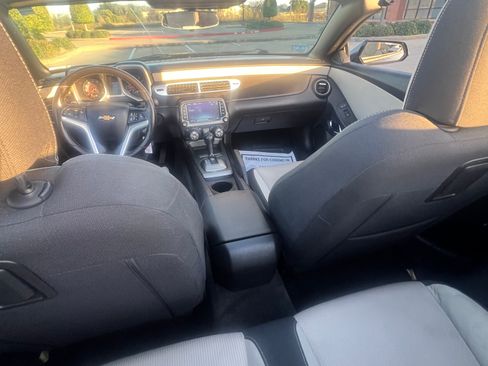 Used 2014 Chevrolet Camaro LT image 27